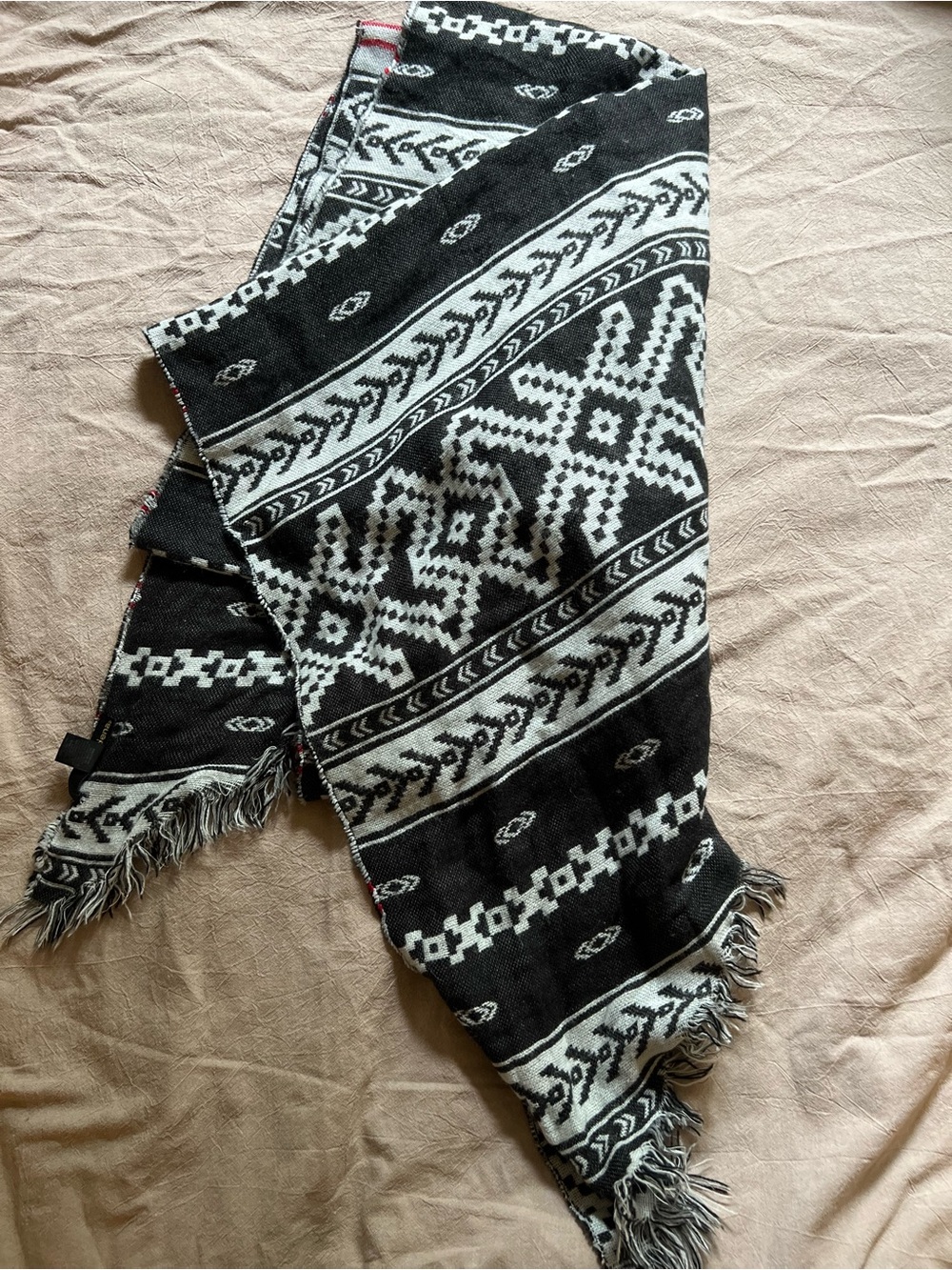 Black & White Geometric Fringed Scarf